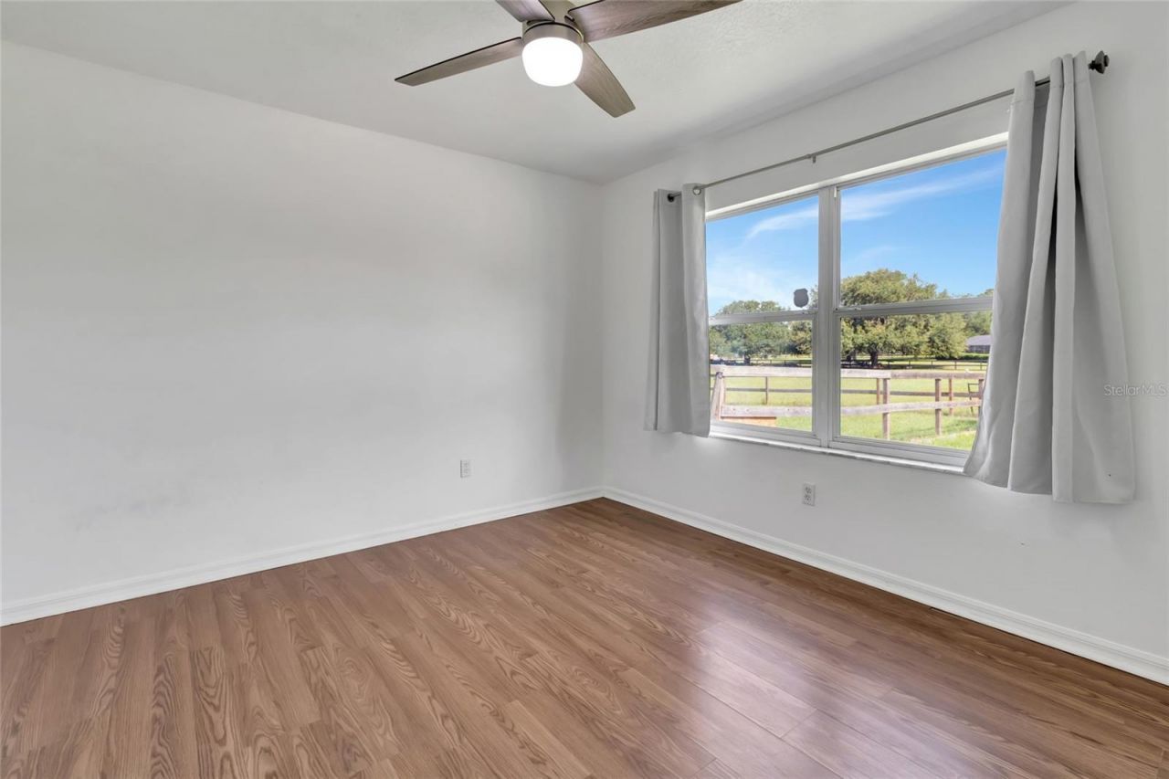 6856 NE 61st Avenue Road , Silver Springs, FL 34488 Photo