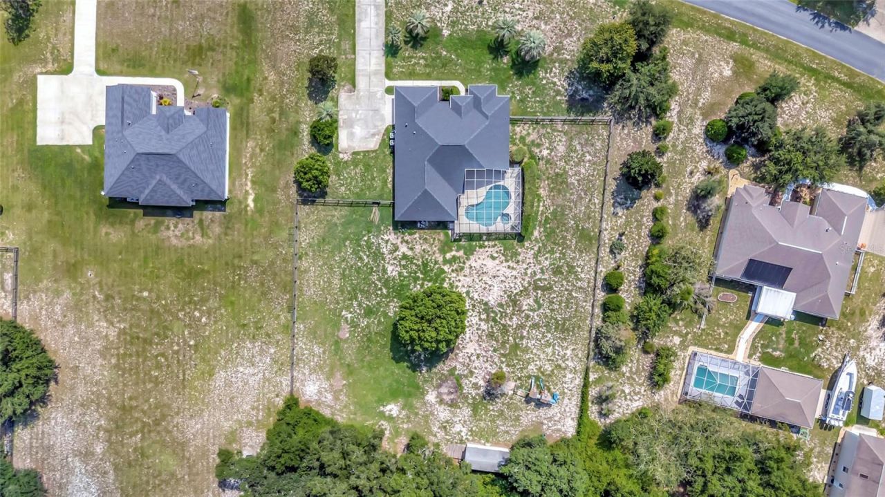 6856 NE 61st Avenue Road , Silver Springs, FL 34488 Photo