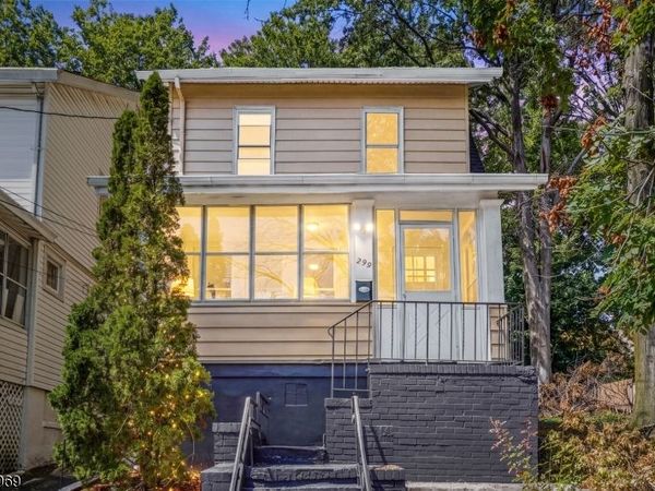 299 Smith St, Newark, NJ 07106