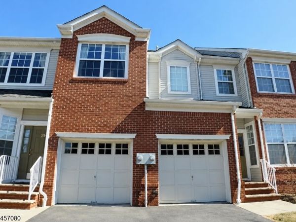 20 Gordon Cir, Parsippany-Troy Hills, NJ 07054