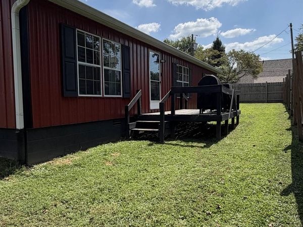 438 W Davis Street, Bloomfield, IN 47424