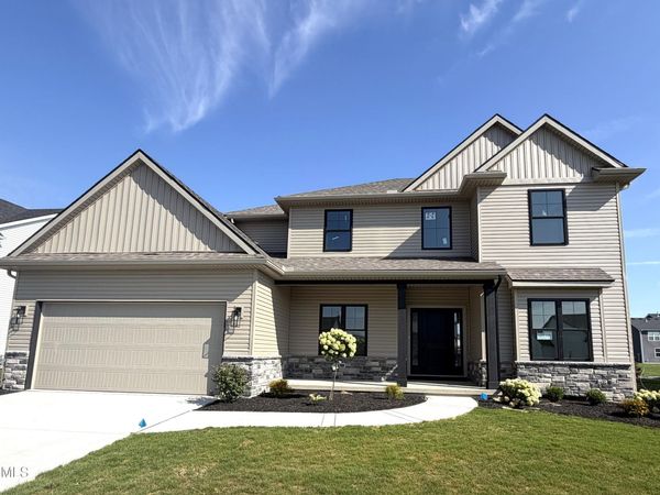 5051 Magnolia Drive , Oregon, OH 43616