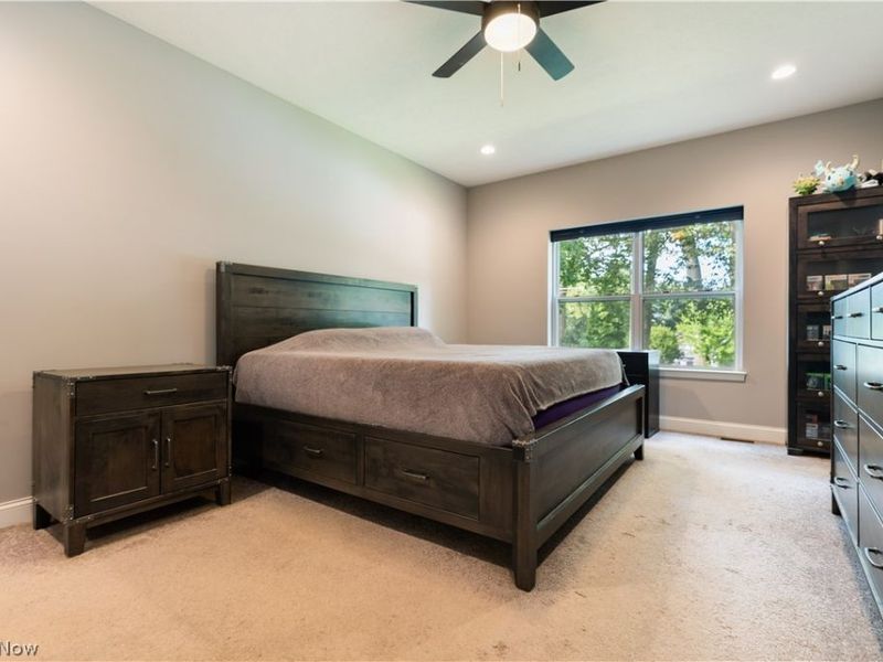 5585 Shadow Ridge Circle NW, North Canton, OH 44720 Photo 14