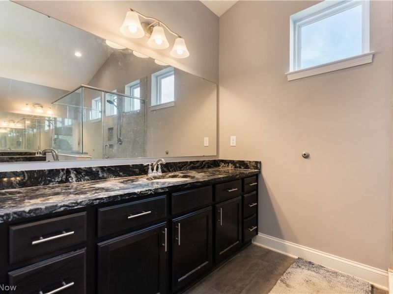 5585 Shadow Ridge Circle NW, North Canton, OH 44720 Photo 19