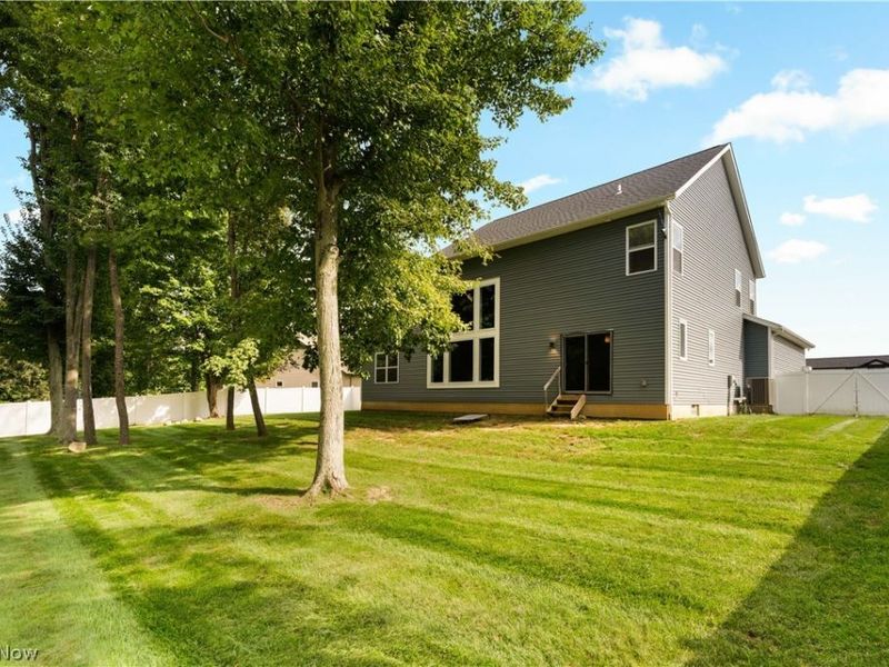 5585 Shadow Ridge Circle NW, North Canton, OH 44720 Photo 34