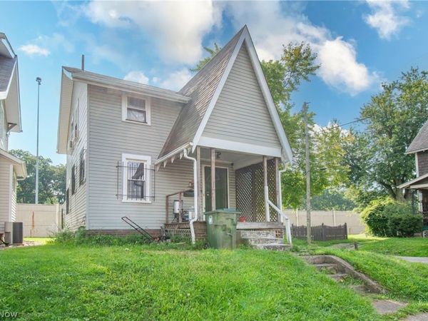 800 Halter Court NW, Canton, OH 44708