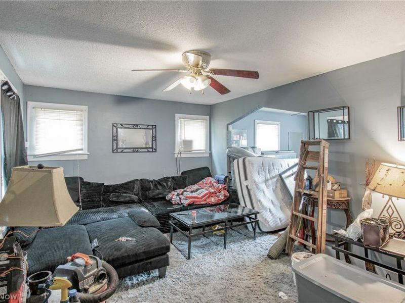 800 Halter Court NW, Canton, OH 44708 Photo 4