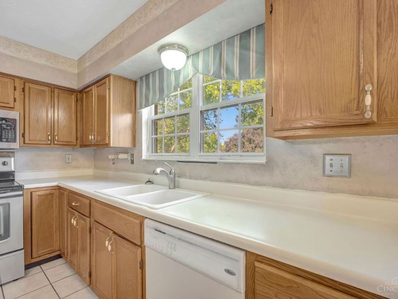 5526 Deervalley Court, Cincinnati, OH 45247 Photo 13
