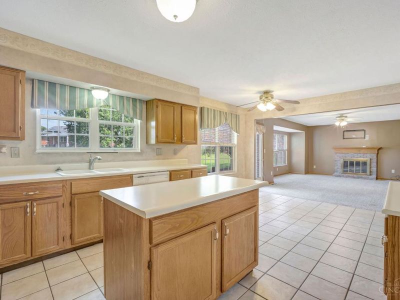 5526 Deervalley Court, Cincinnati, OH 45247 Photo 14