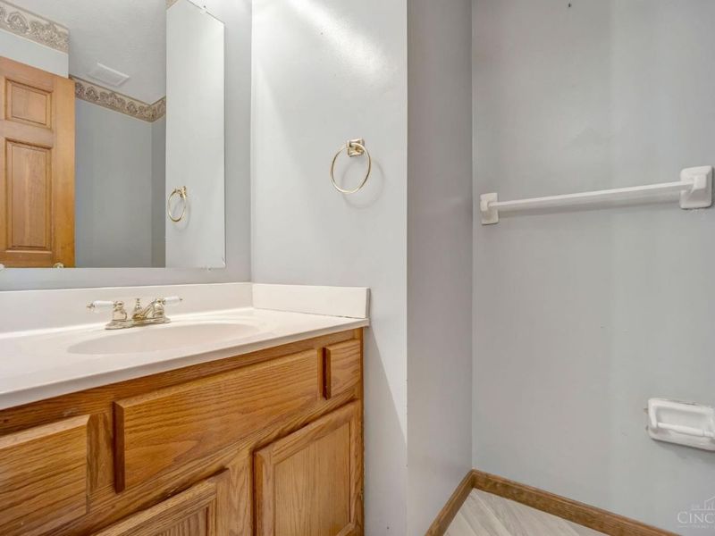 5526 Deervalley Court, Cincinnati, OH 45247 Photo 24