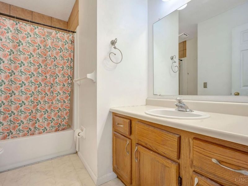 5526 Deervalley Court, Cincinnati, OH 45247 Photo 34