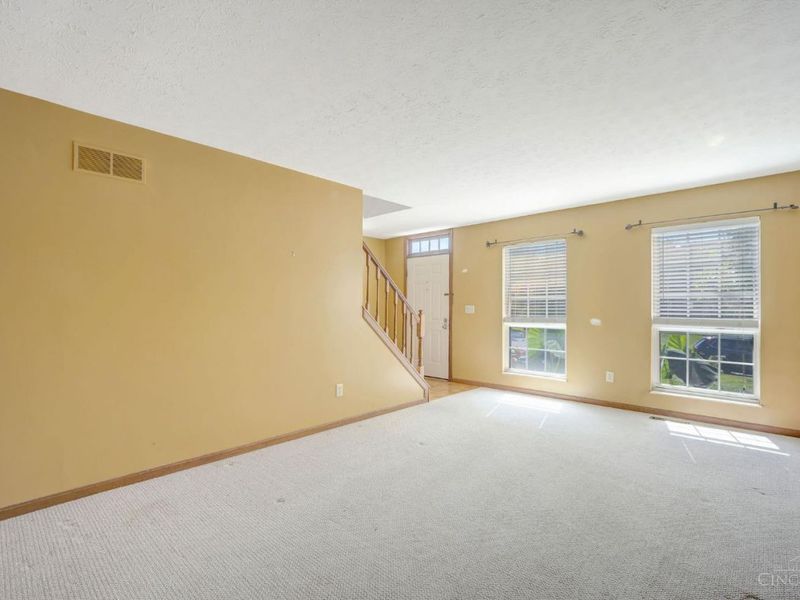 5526 Deervalley Court, Cincinnati, OH 45247 Photo 9