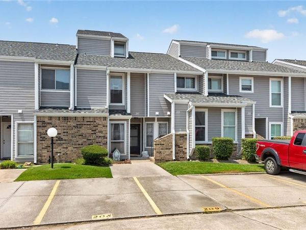 208 AVANT GARDE Circle , Unit 208, Kenner, LA 70065