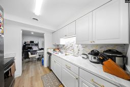 7602 Hunt Club Road  photo 4