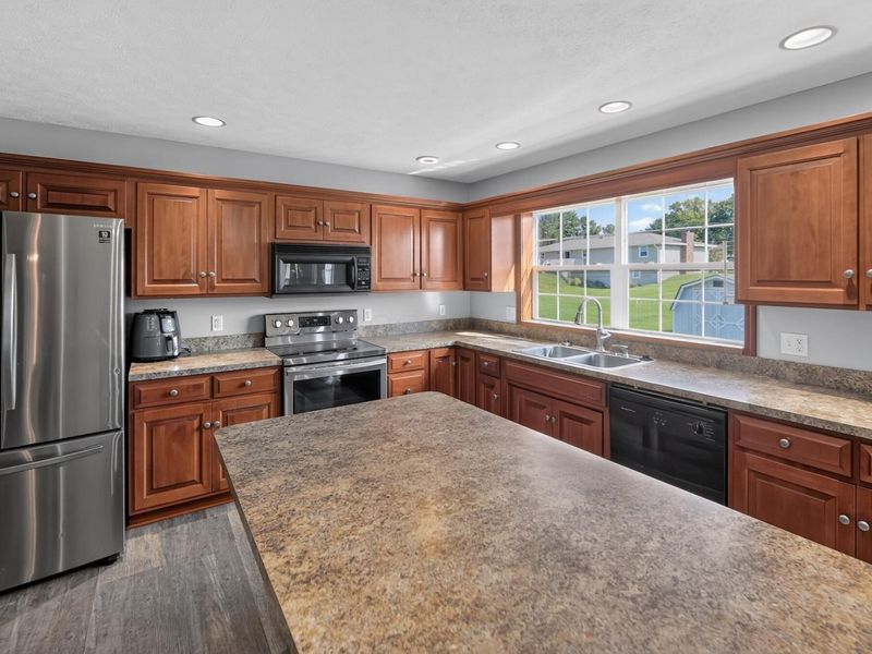 4 Compass Point Court, Mount Vernon, OH 43050 Photo 11