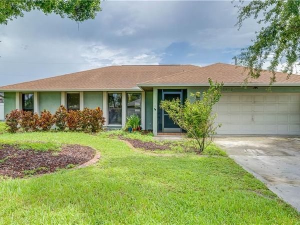 3609 SE 2nd PL , CAPE CORAL, FL 33904