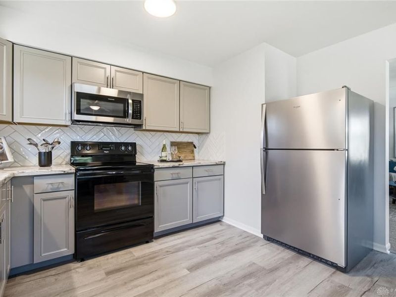 8543 Kingston Drive, Franklin, OH 45005 Photo 6