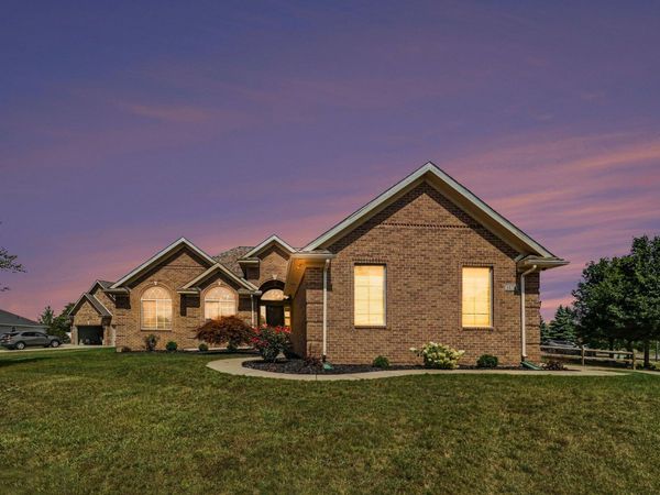5172 Applewood Lane, Monroe, MI 48161