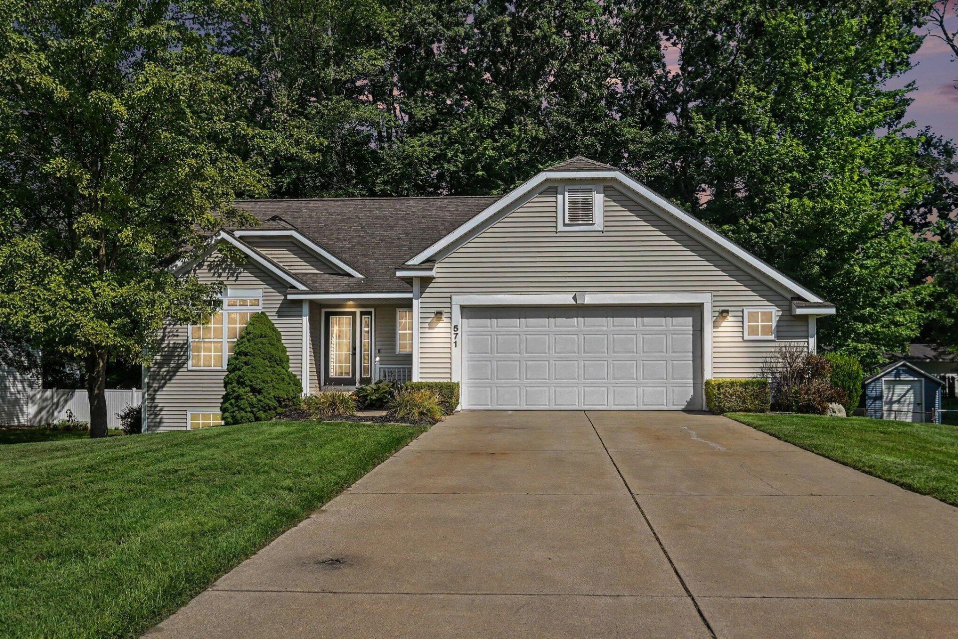 571 Pine Water Way, Holland, MI 49424 Main Photo