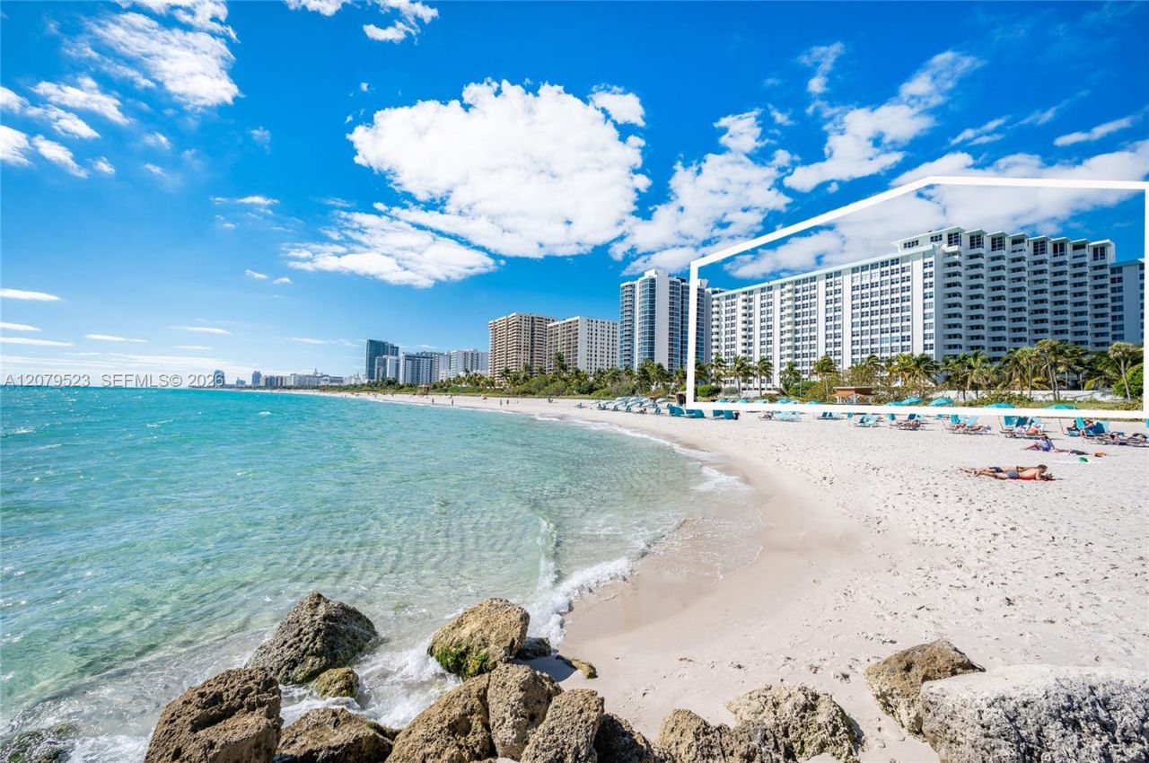2899 Collins Ave , Unit 1505, Miami Beach, FL 33140 Photo