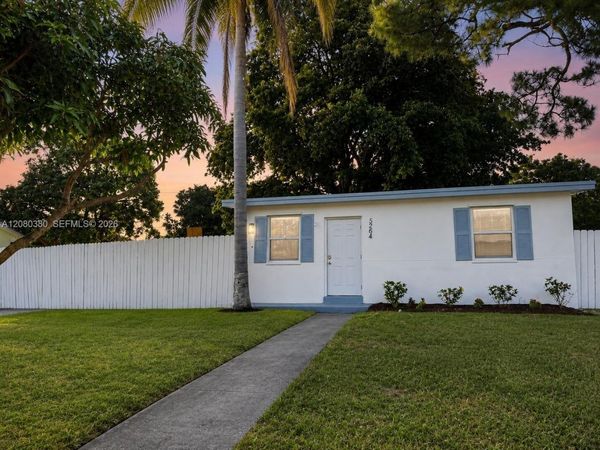 5264 NE 20th Ave, Pompano Beach, FL 33064