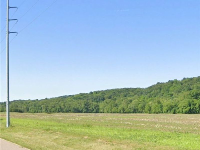 NE Railroad Avenue, Strasburg, OH 44680 Photo 1