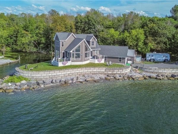 21717 County Route 59 , Dexter, NY 13634