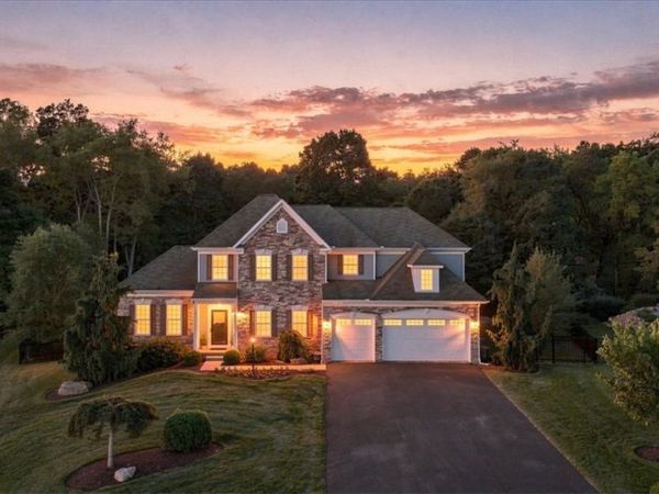 438 White Pine Ln, Baden, PA 15005
