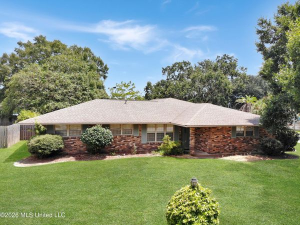 314 Saint Augustine Avenue, Long Beach, MS 39560