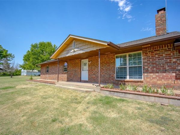 1011 Cedar Drive, Blanchard, OK 73010
