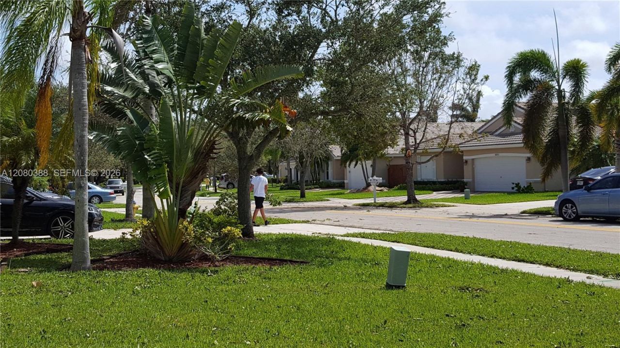 19409 NW 24th Pl , Pembroke Pines, FL 33029 Photo