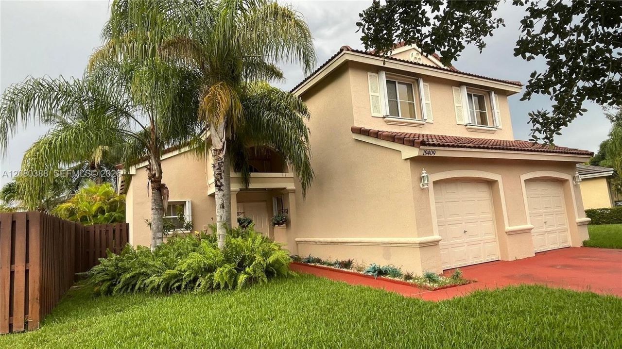 19409 NW 24th Pl , Pembroke Pines, FL 33029 Photo