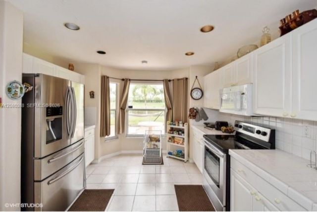 19409 NW 24th Pl , Pembroke Pines, FL 33029 Photo