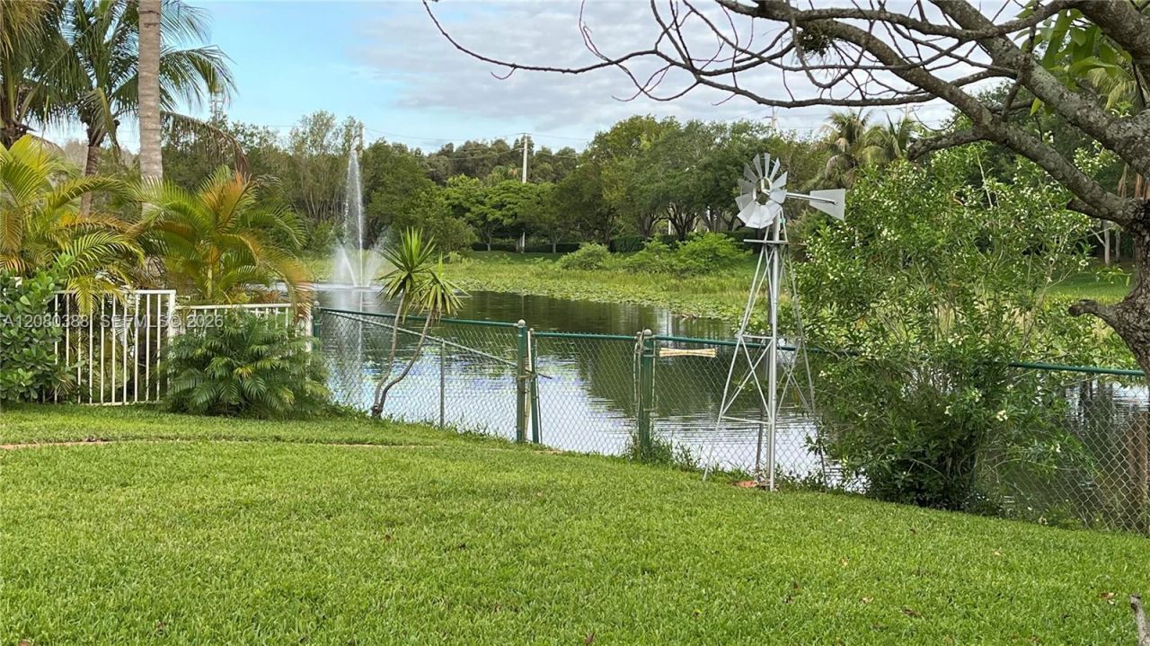 19409 NW 24th Pl , Pembroke Pines, FL 33029 Photo