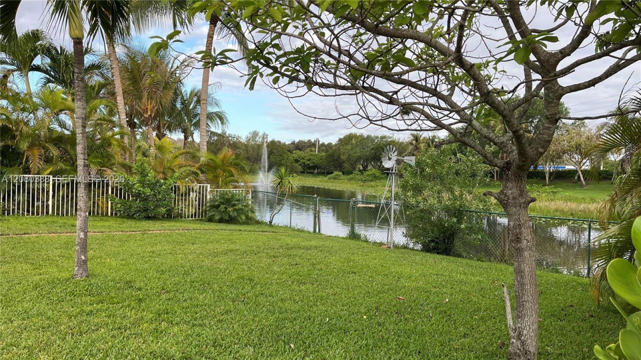 19409 NW 24th Pl , Pembroke Pines, FL 33029 Photo
