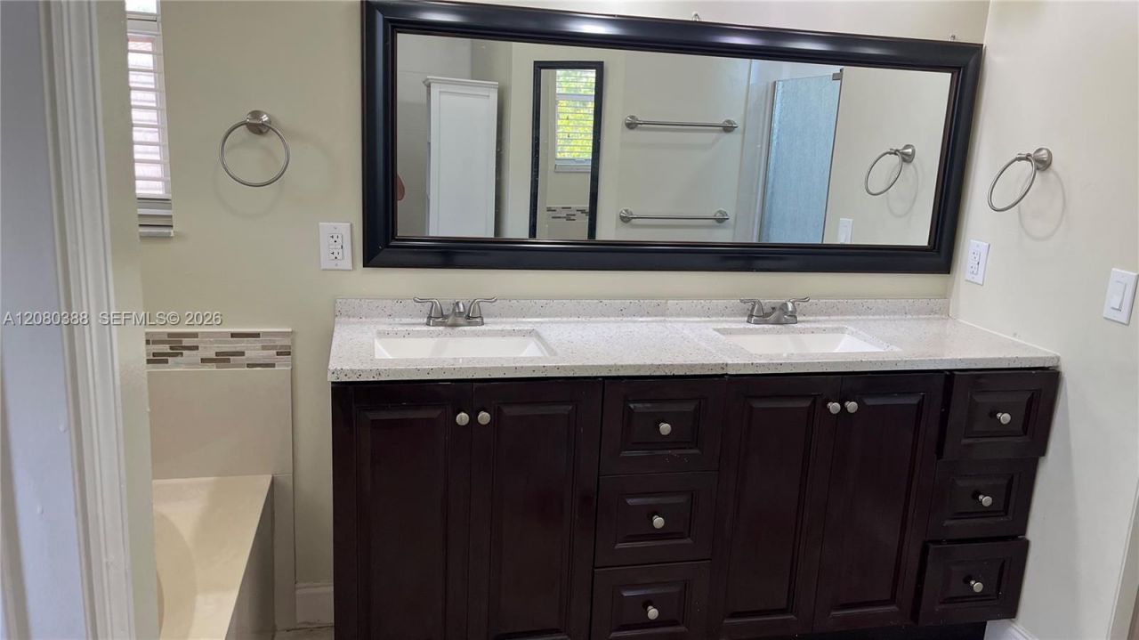 19409 NW 24th Pl , Pembroke Pines, FL 33029 Photo