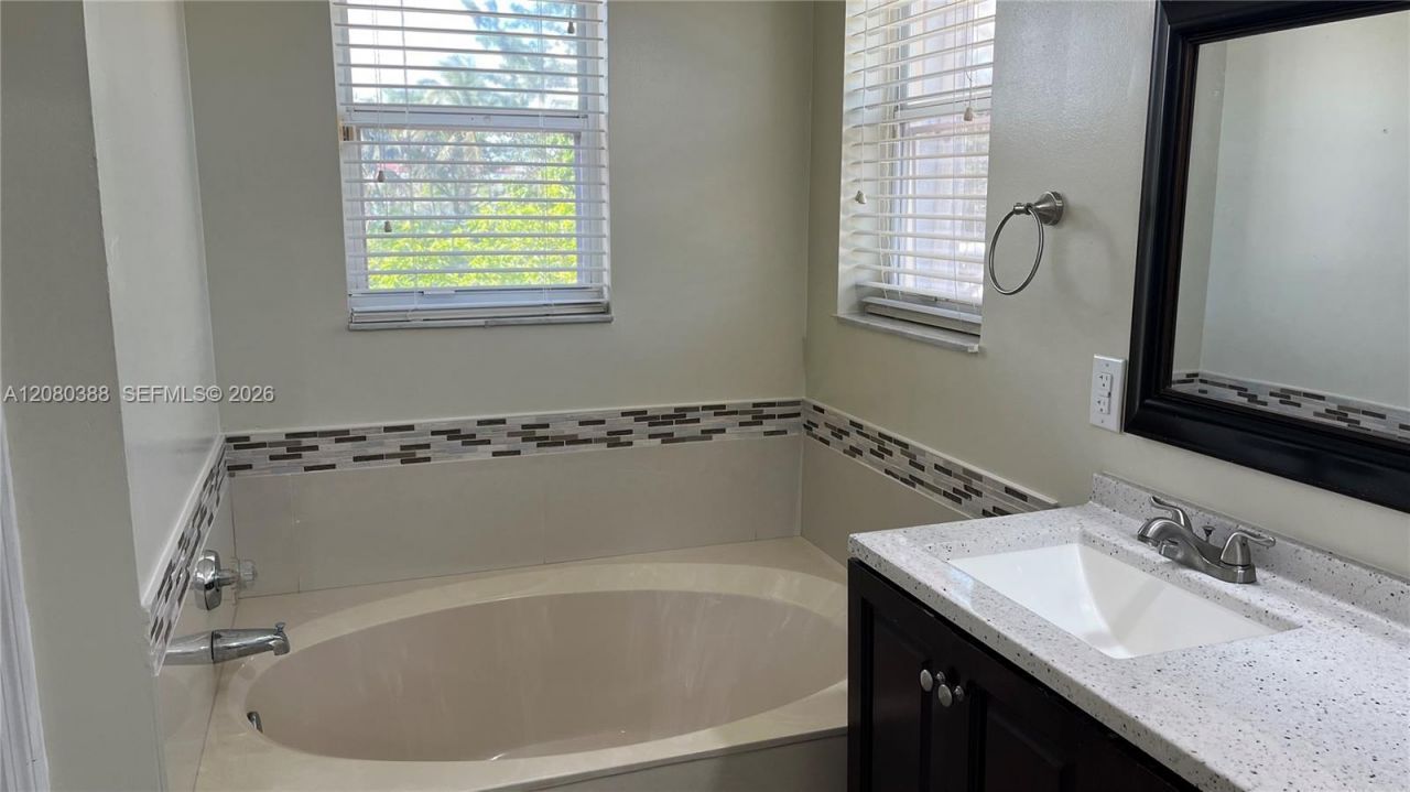 19409 NW 24th Pl , Pembroke Pines, FL 33029 Photo