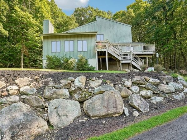9 Ross Rd, Byram, NJ 07874