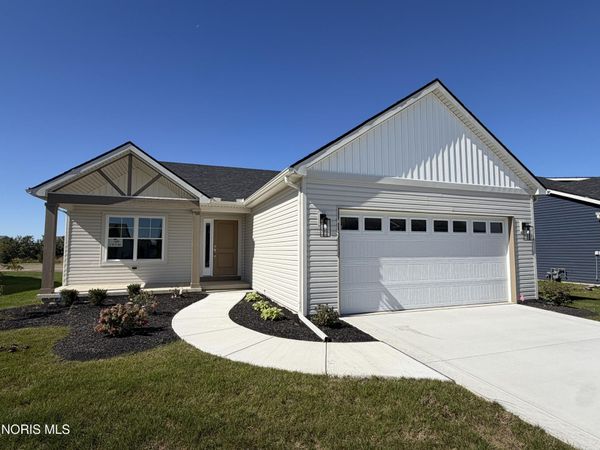 1335 Limerick Lane, Waterville, OH 43566