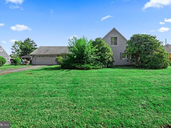 36 SHADYWOOD ROAD , LEVITTOWN, PA 19056