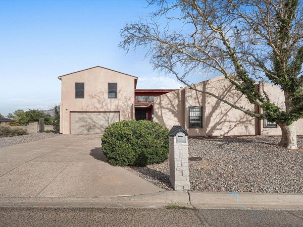 868 Campfire Road SE, Rio Rancho, NM 87124