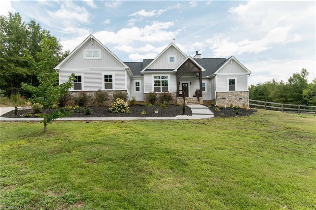 1120 Kayla Ridge Road, Walnut Cove, NC 27052 Main Photo