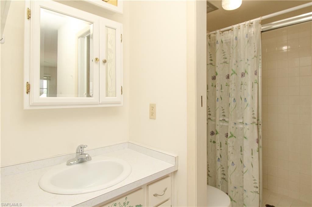 300 Valley Stream Dr , Unit 12-R, Naples, FL 34113 Photo