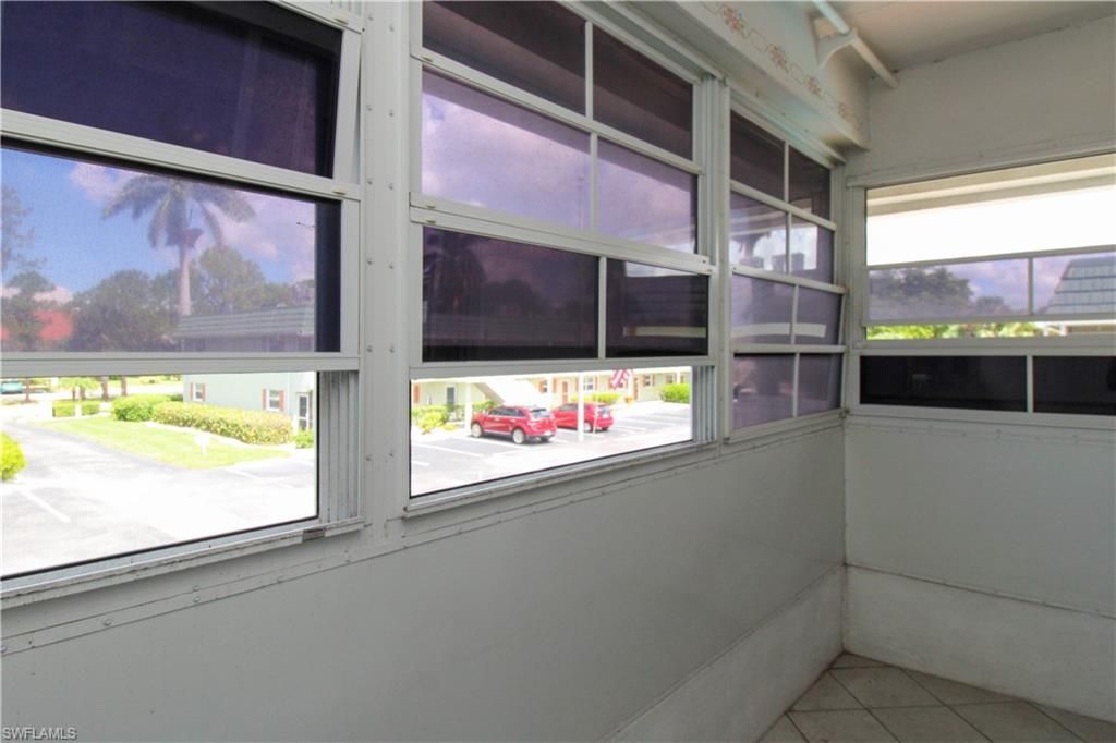 300 Valley Stream Dr , Unit 12-R, Naples, FL 34113 Photo