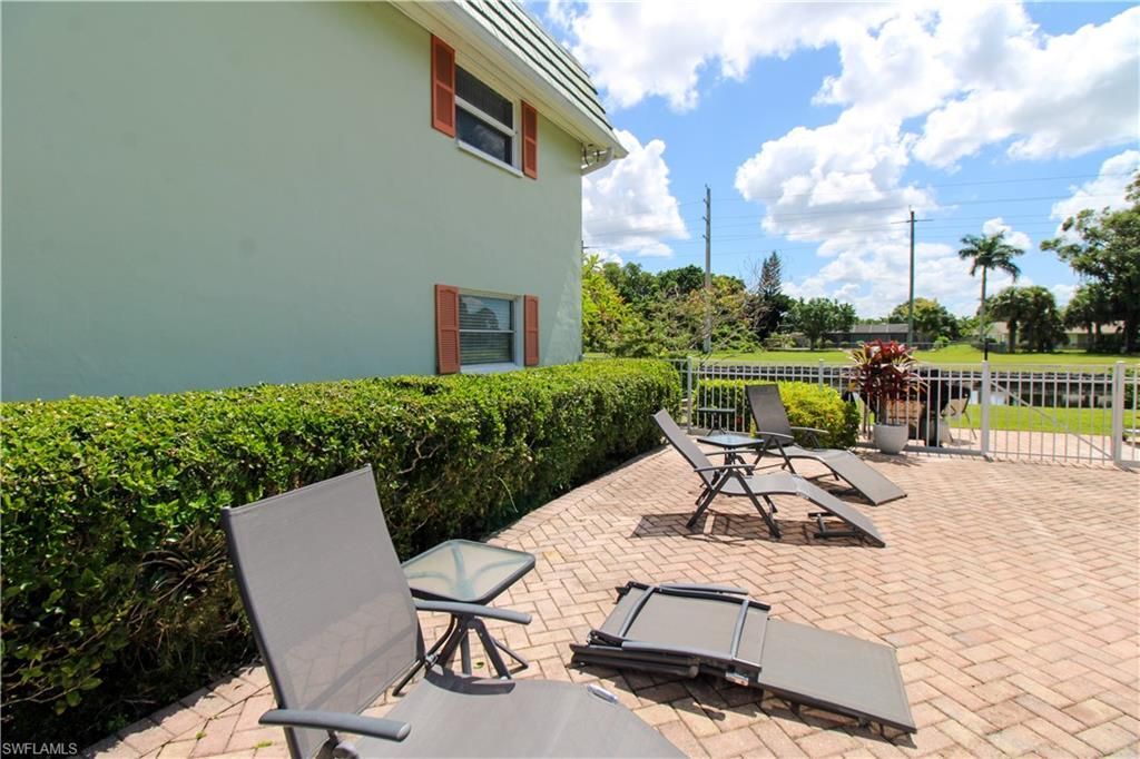 300 Valley Stream Dr , Unit 12-R, Naples, FL 34113 Photo