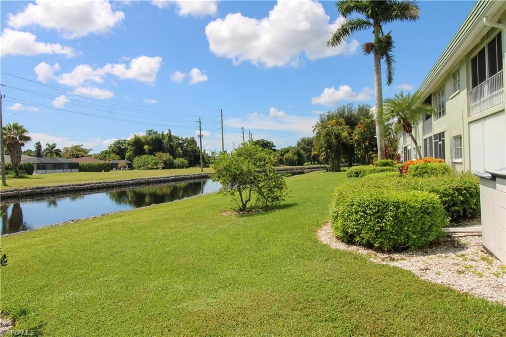 300 Valley Stream Dr , Unit 12-R, Naples, FL 34113 Photo