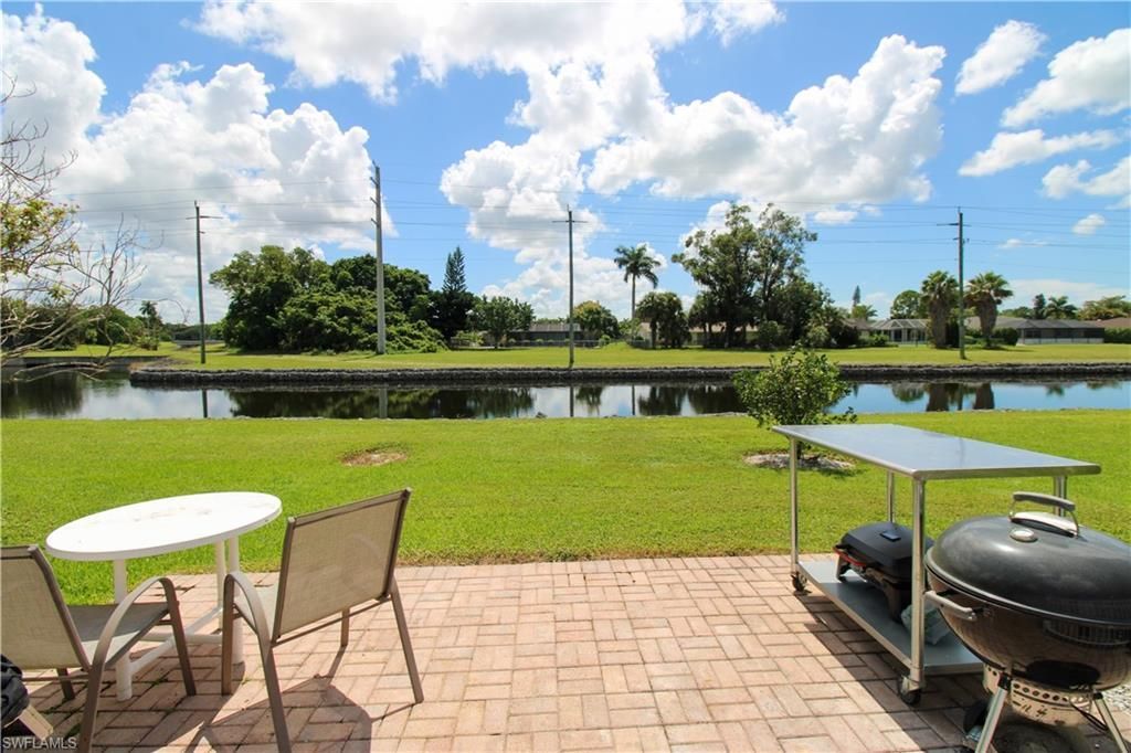 300 Valley Stream Dr , Unit 12-R, Naples, FL 34113 Photo