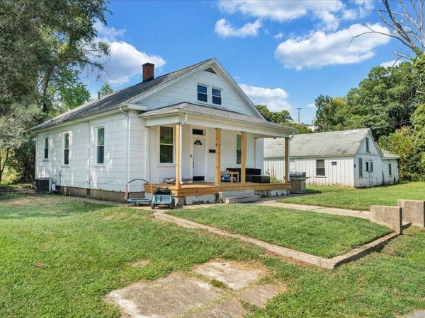 807 Piedmont ST SE, Roanoke, VA 24014