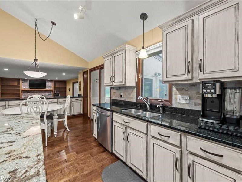 5062 Lansdowne Drive, Solon, OH 44139 Photo 11