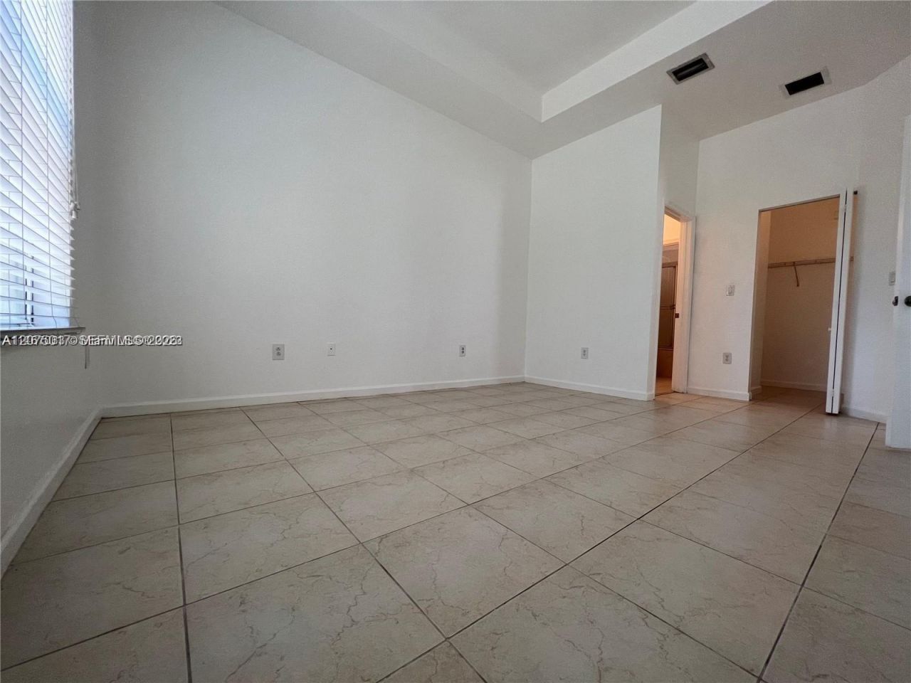 2315 NE 37th Rd , Homestead, FL 33033 Photo